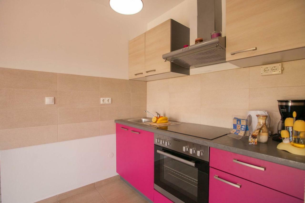 Apartman Zara Malinska Exterior photo